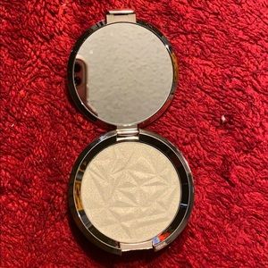 Becca Shimmering Skin Perfector